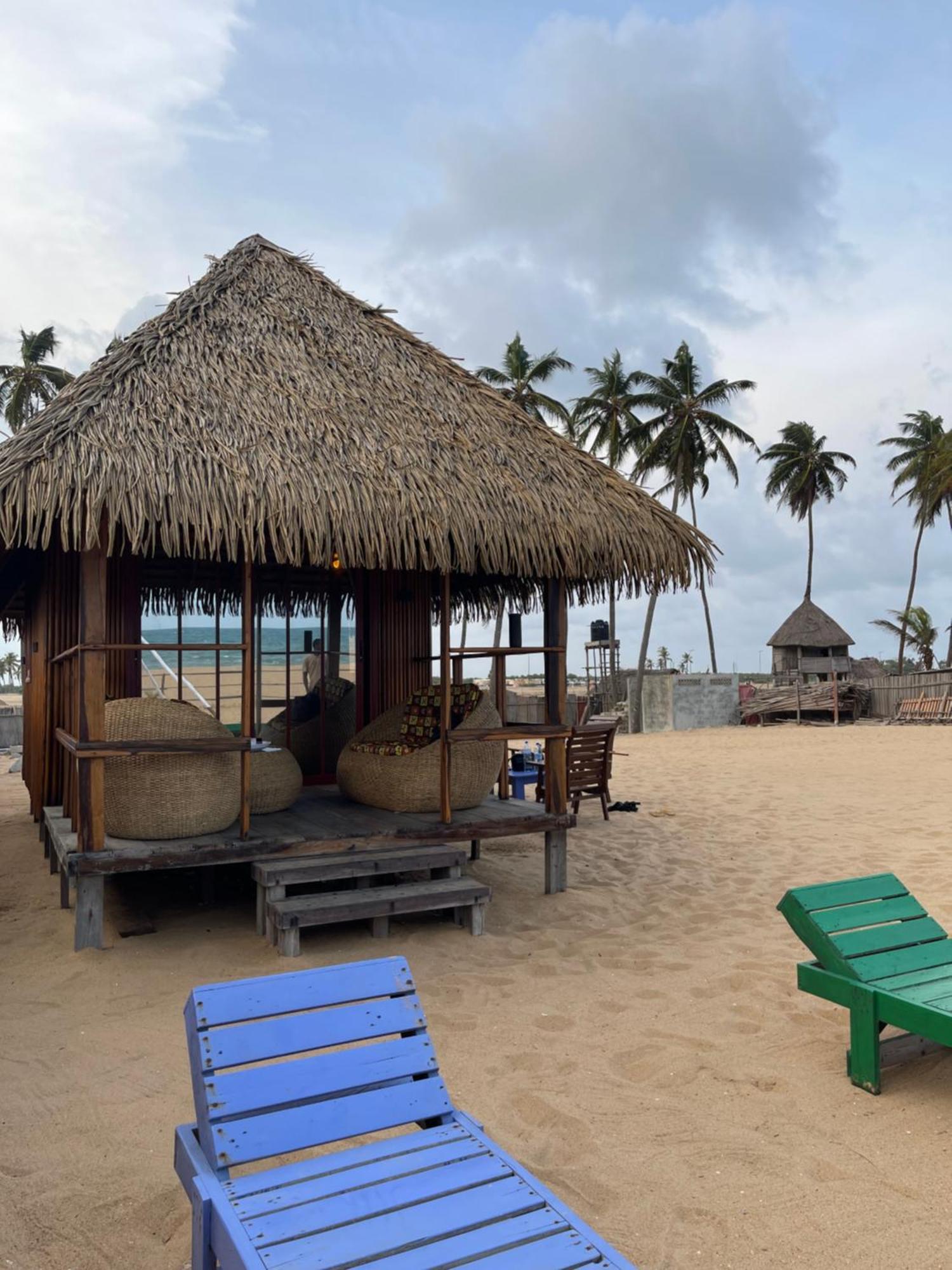 Tata Beach Hotel Котону Екстериор снимка